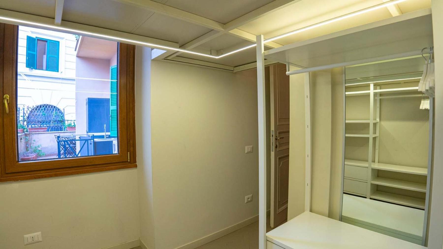 Cozy Nest With Terrace In Trastevere โรม ภายนอก รูปภาพ