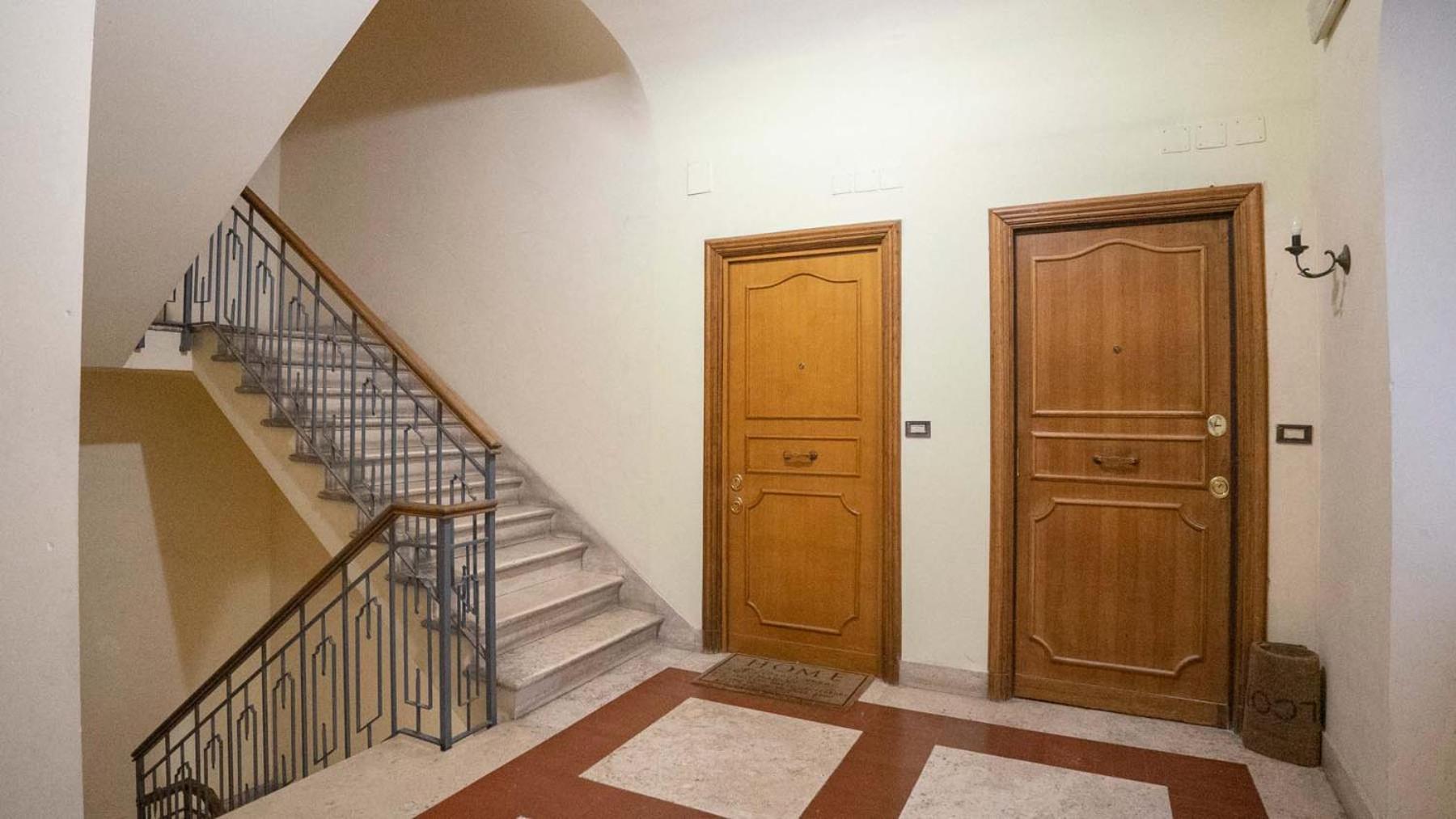 Cozy Nest With Terrace In Trastevere โรม ภายนอก รูปภาพ